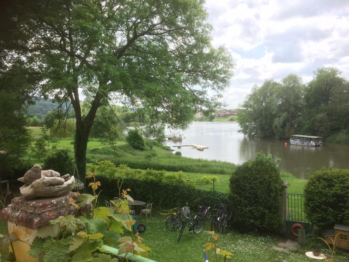 Bed and Breakfast En Bord De Seine Vétheuil Exteriér fotografie